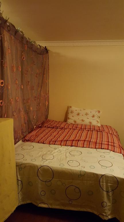 מלון לידס Cherry House & Self Catering מראה חיצוני תמונה
