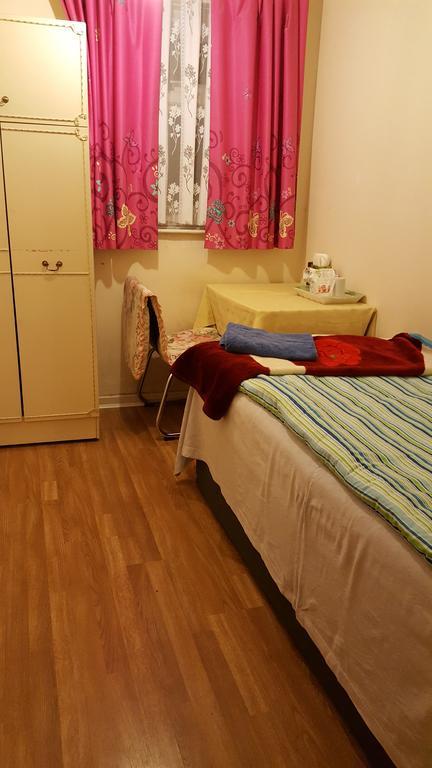 מלון לידס Cherry House & Self Catering מראה חיצוני תמונה